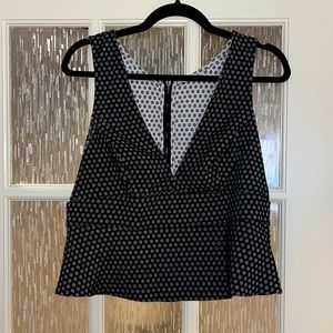 Reversible top, fits like S/M